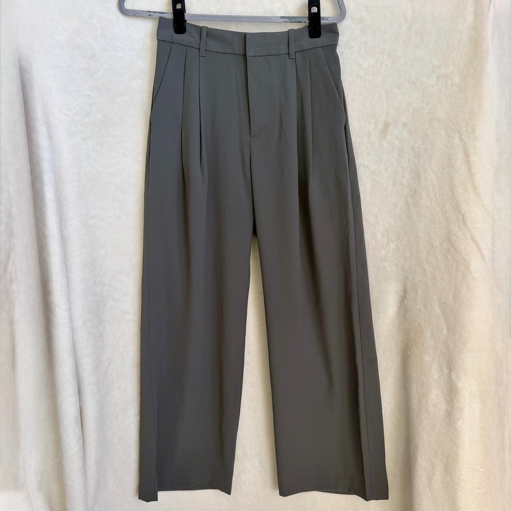 Gap 365 High Rise Pleated Wide Leg Trousers Size 4 Gray Elastic Back Waistband